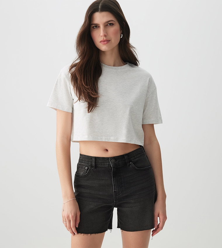 Solid Short Sleeves Boxy Crop T-Shirt