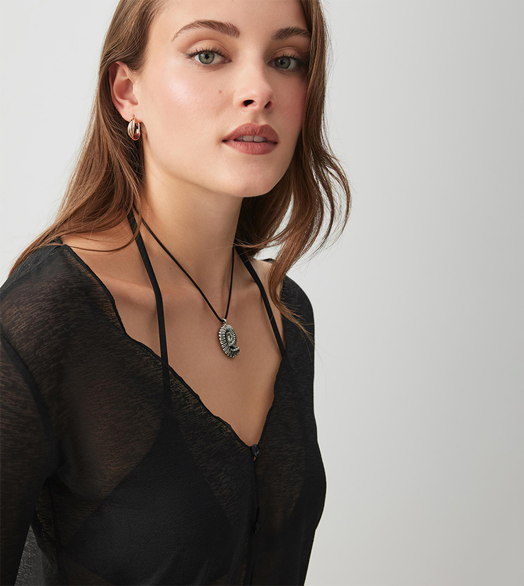 Button Detail Long Sleeves Top