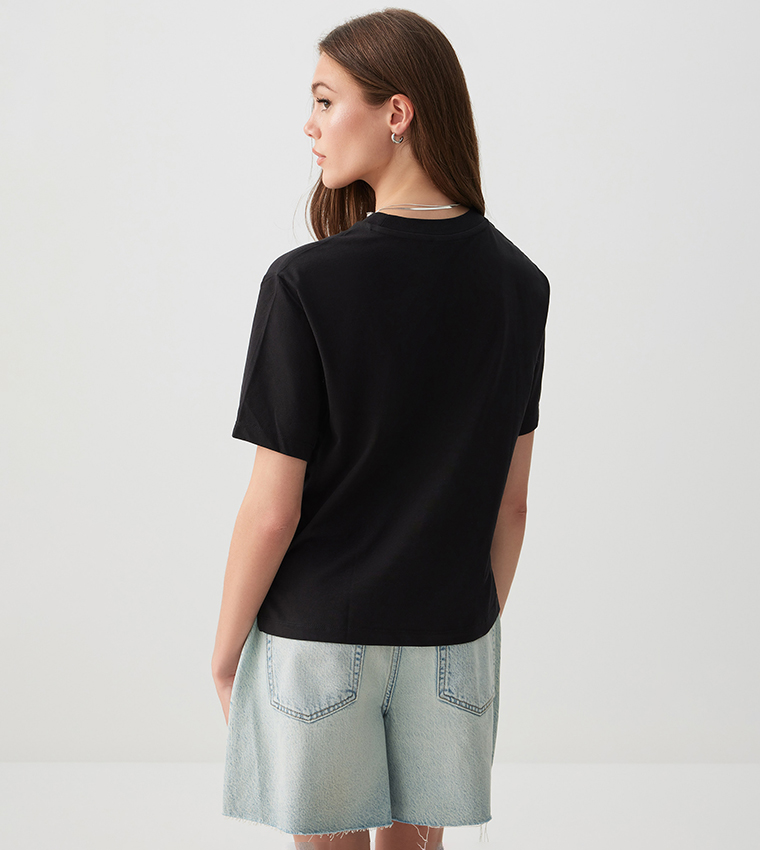 Solid Short Sleeves T-Shirt