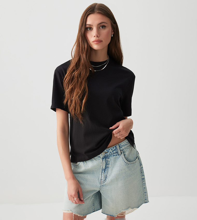 Solid Short Sleeves T-Shirt