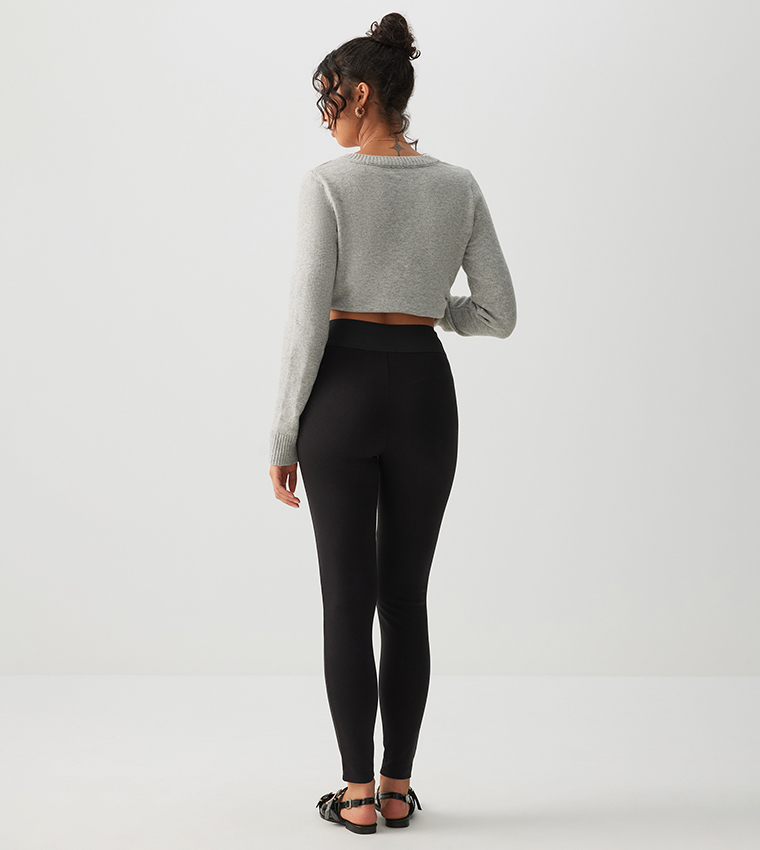 ليغينغز  بخصر عالي وكسرات دقيقة 