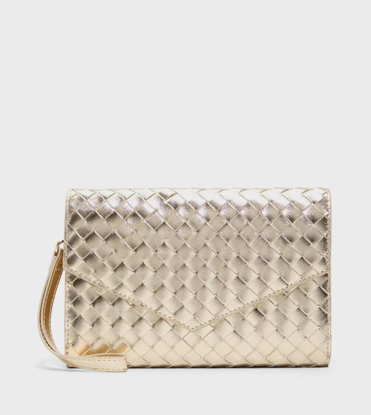 ARIELLEE Textured Wristlet