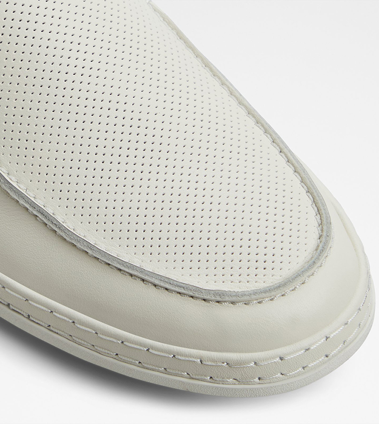 ARLOW Textured Low-Top Slip-On Shoes