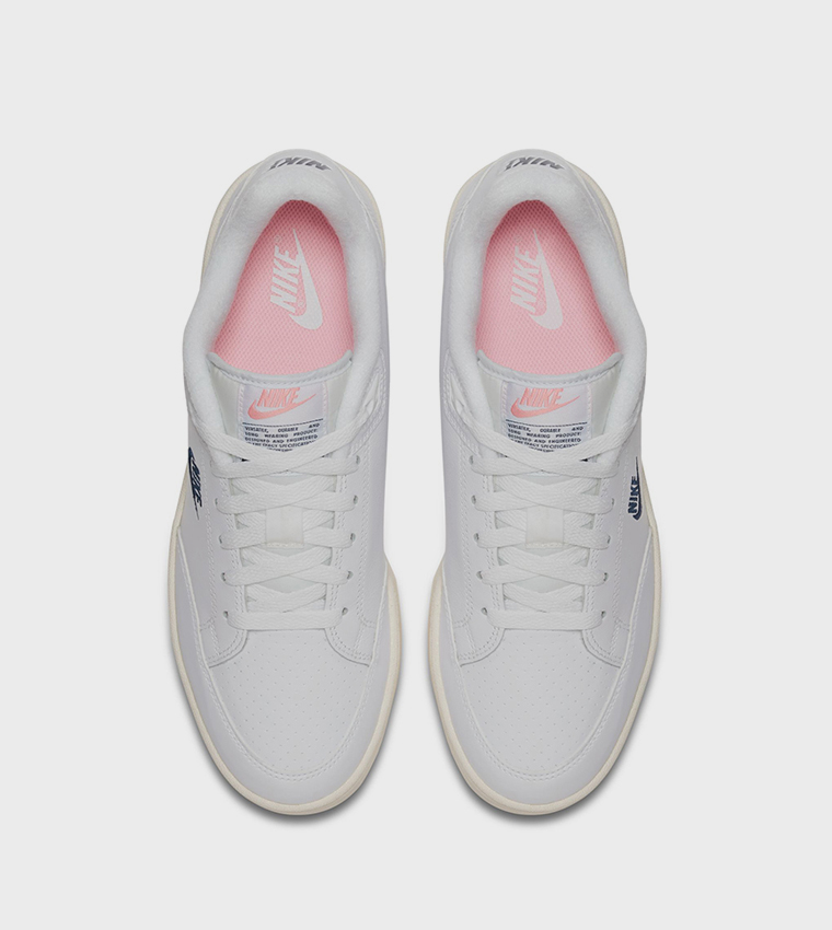 GRANDSTAND II Lace Up Sneakers