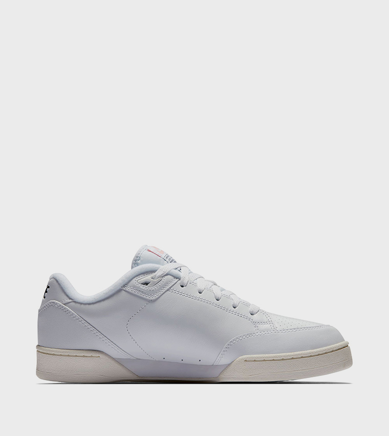 GRANDSTAND II Lace Up Sneakers