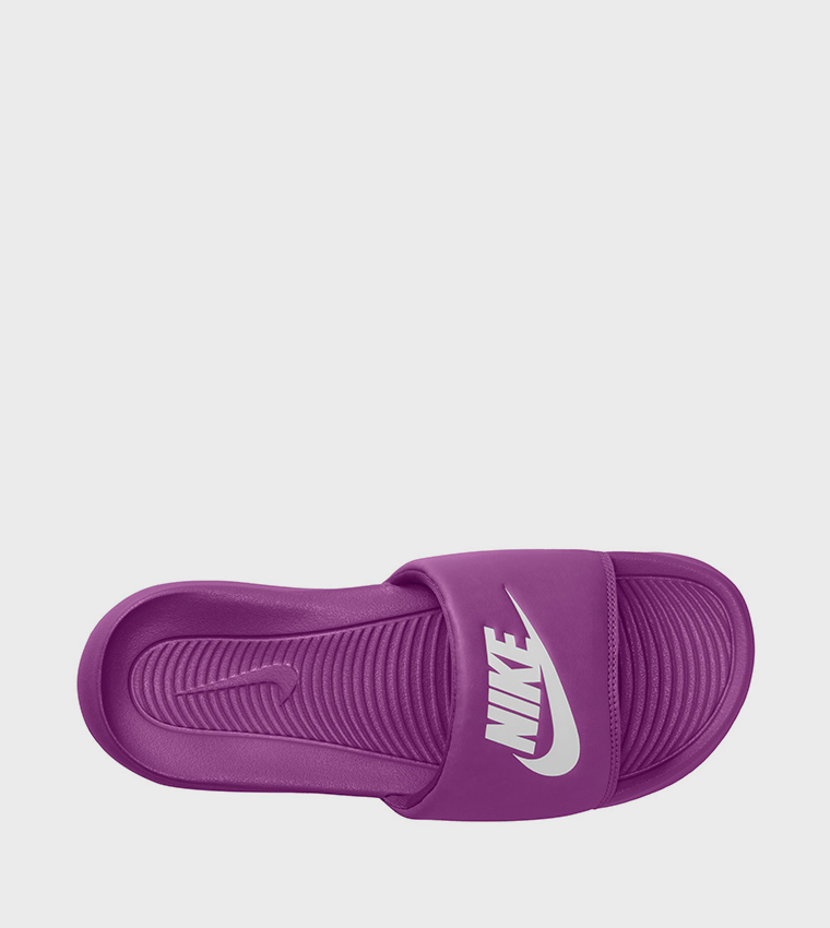 VICTORI Logo Detail Slides