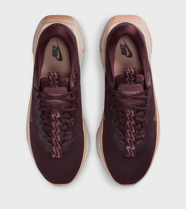 MOTIVA Lace Up Walking Shoes