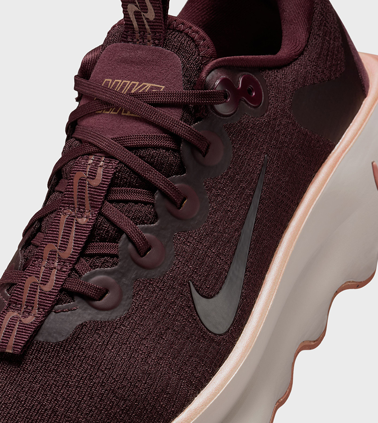 MOTIVA Lace Up Walking Shoes