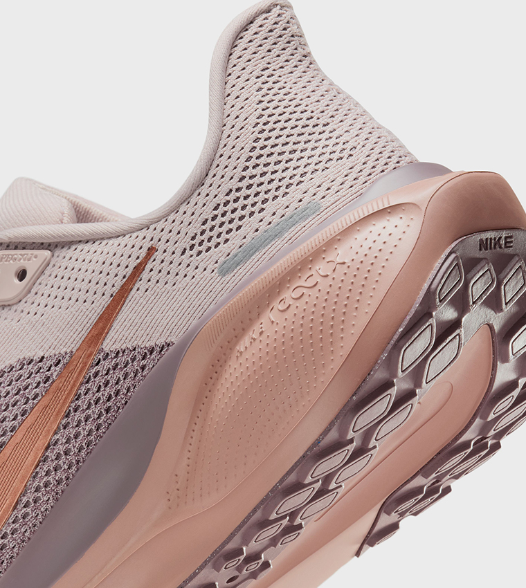 AIR ZOOM PEGASUS 41 Lace Up Running Shoes