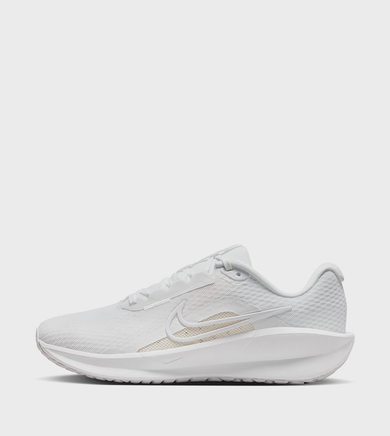 DOWNSHIFTER 13 Mesh Running Shoes