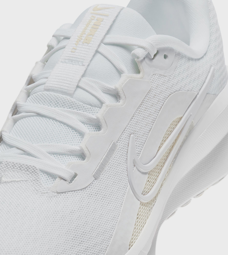 DOWNSHIFTER 13 Mesh Running Shoes