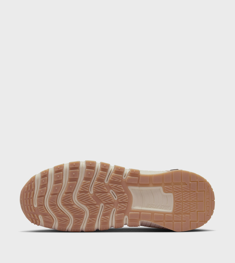 FREE METCON 6 Walking Shoes
