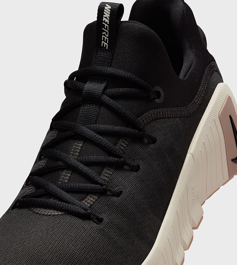 FREE METCON 6 Walking Shoes