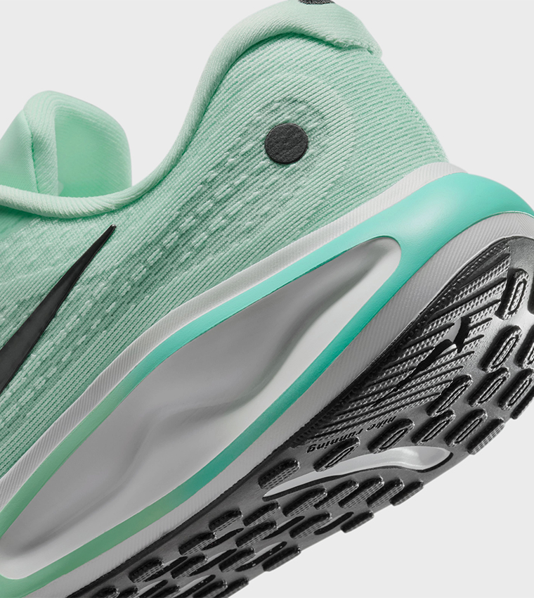 JOURNEY RUN Round Toe Shoes
