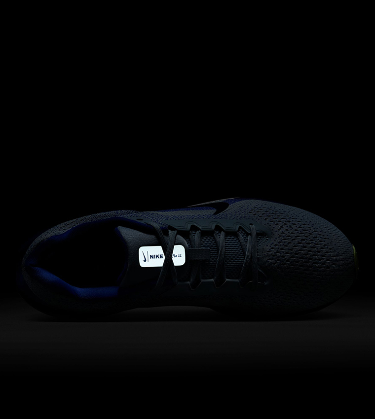 AIR WINFLO 11 Running Shoes