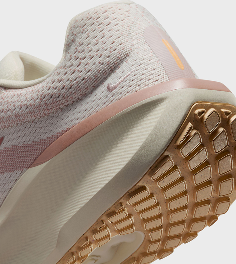 AIR WINFLO 11 Running Shoes