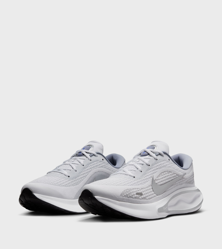 JOURNEY RUN Round Toe Shoes