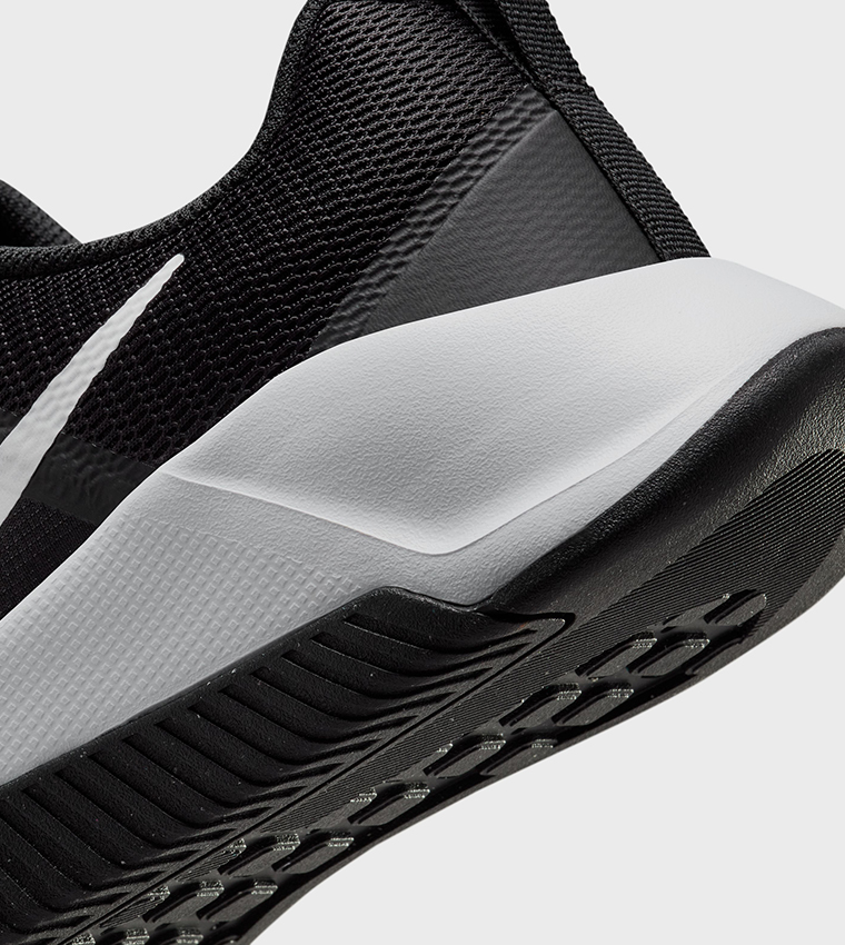 MC TRAINER 3 Lace Up Shoes