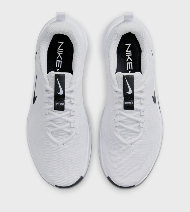 حذاء رياضي برباط إم سي ترينر ٣