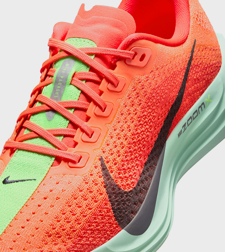 PEGASUS PLUS Color Block Running Shoes