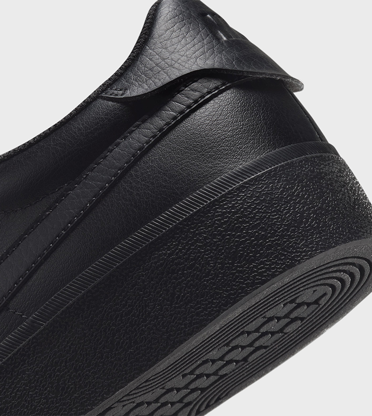 COURT SHOT Lace-Up Sneakers