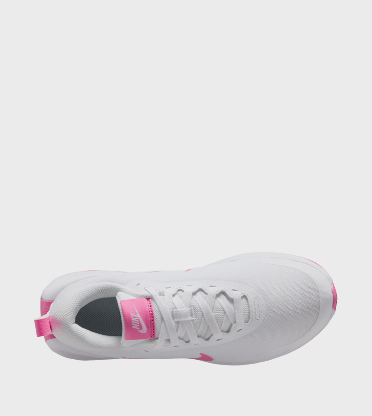 PROMINA Lace-Up Runner Sneakers