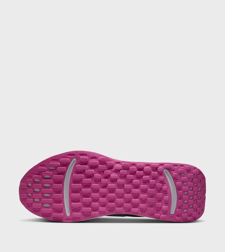 PROMINA Lace-Up Runner Sneakers