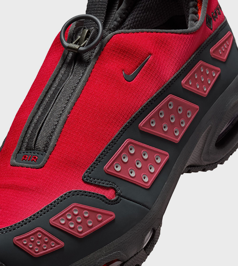 AIR MAX SNDR GTX Zippered Running Shoes