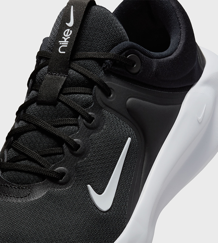 IN-SEASON TR 14 Running Shoes