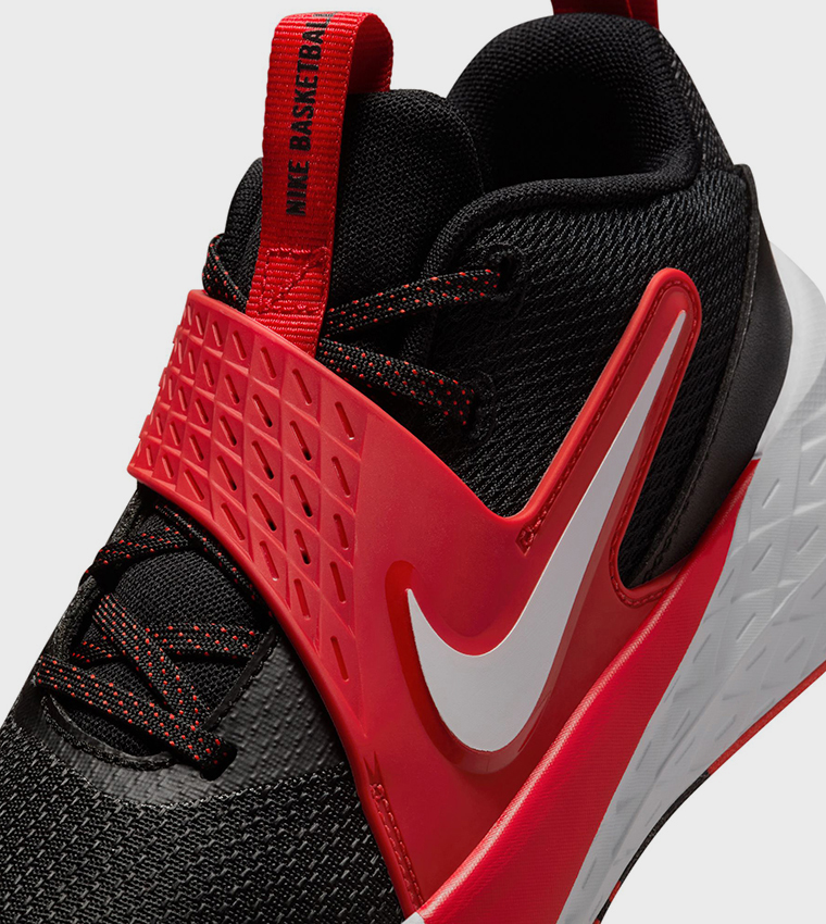 TEAM HUSTLE D 12 GS Training Shoes