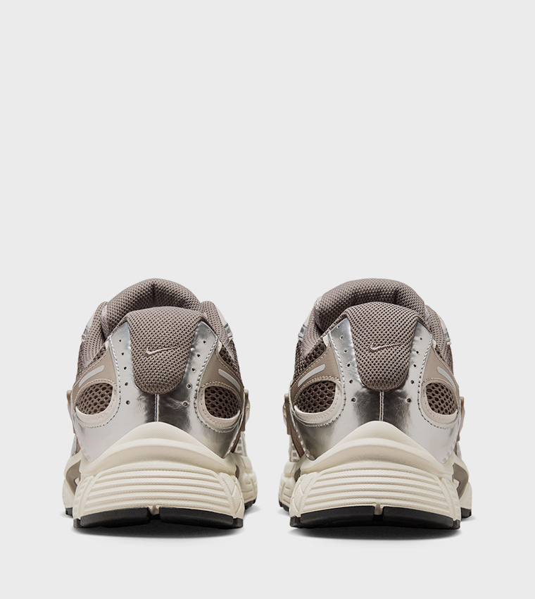 V5 RNR Lace Up Sneakers