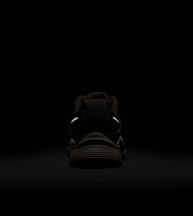 V5 RNR Lace Up Sneakers