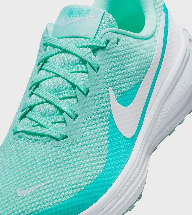 REVOLUTION 8 Running Shoes