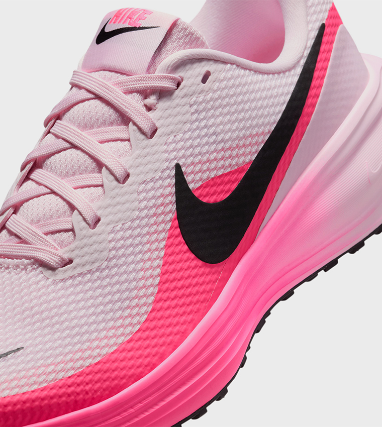 REVOLUTION 8 Running Shoes