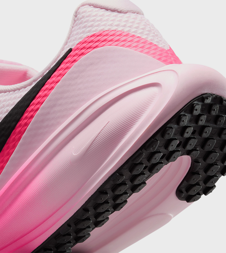 REVOLUTION 8 Running Shoes