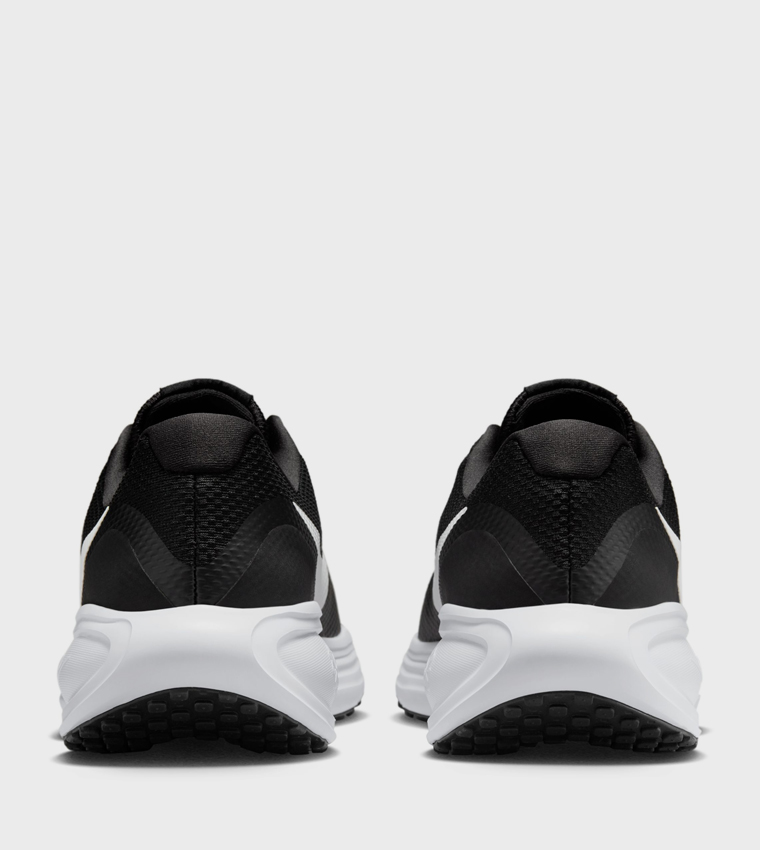 REVOLUTION 8 Running Shoes