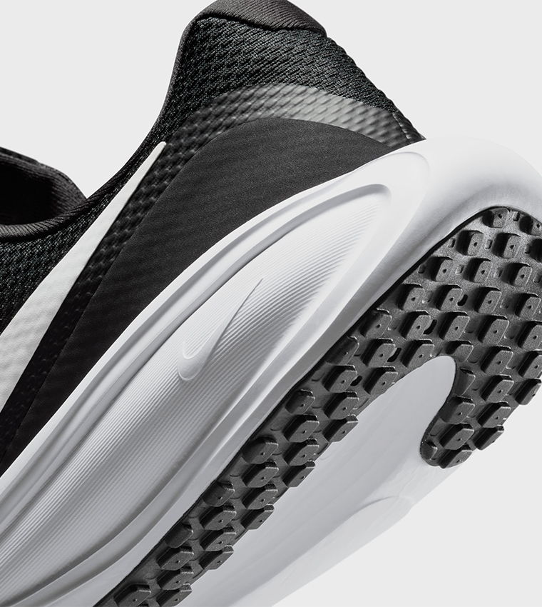 REVOLUTION 8 Running Shoes