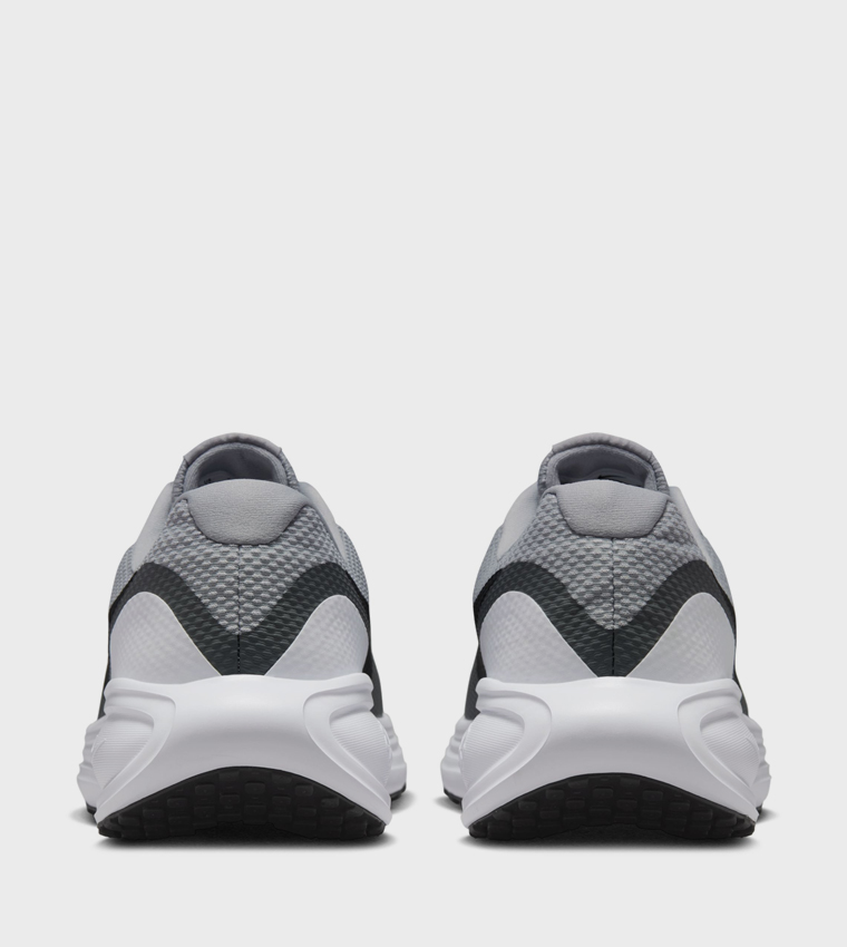 REVOLUTION 8 Running Shoes