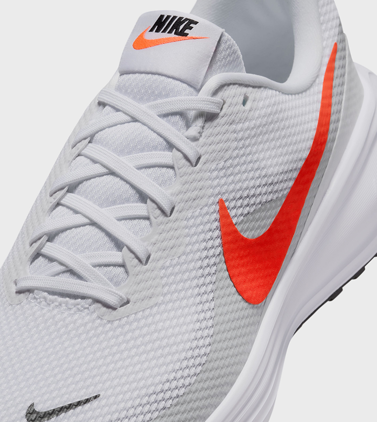 REVOLUTION 8 Lace Up Running Shoes