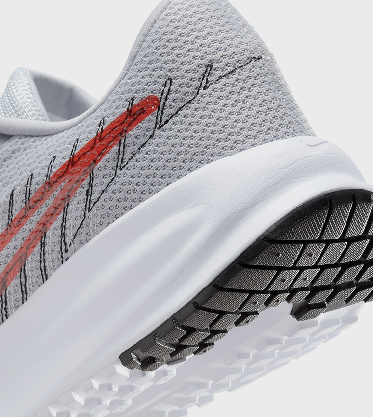 RUN DEFY Lace-Up Shoes