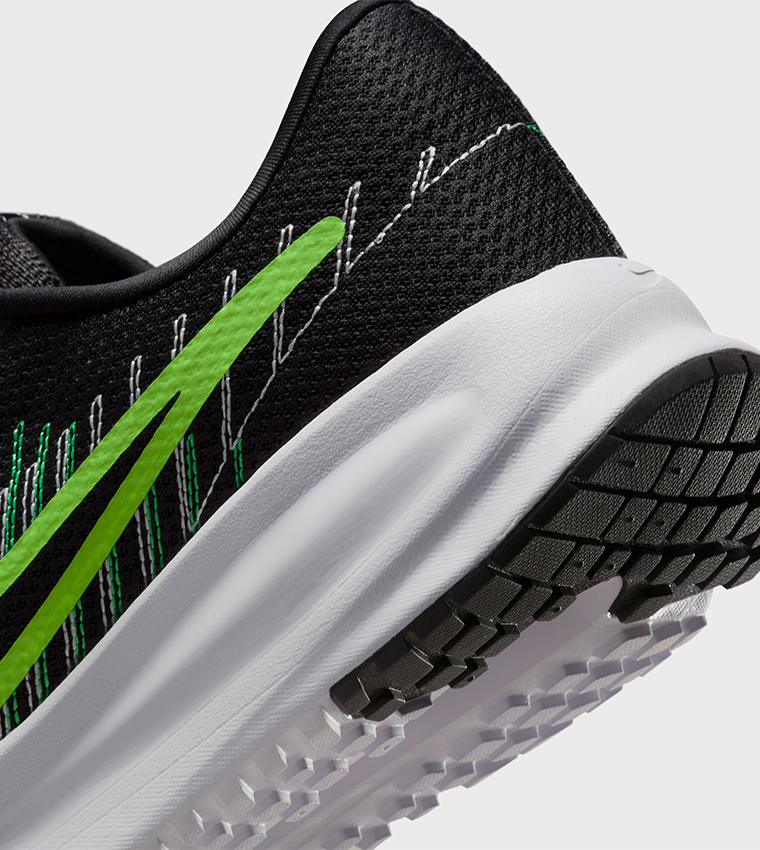 RUN DEFY Lace-Up Shoes