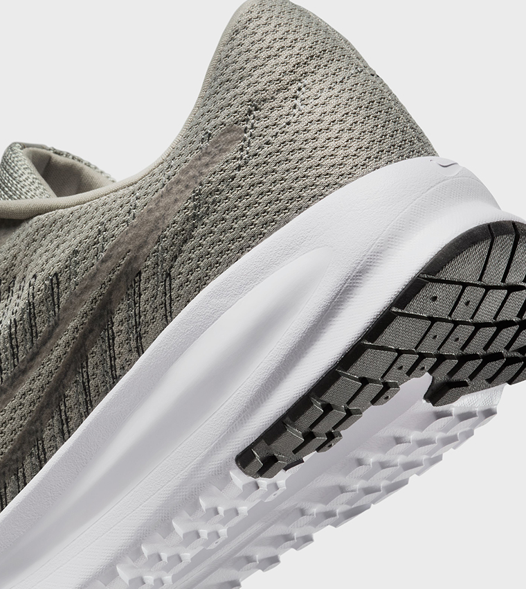 RUN DEFY Lace Up Running Shoes