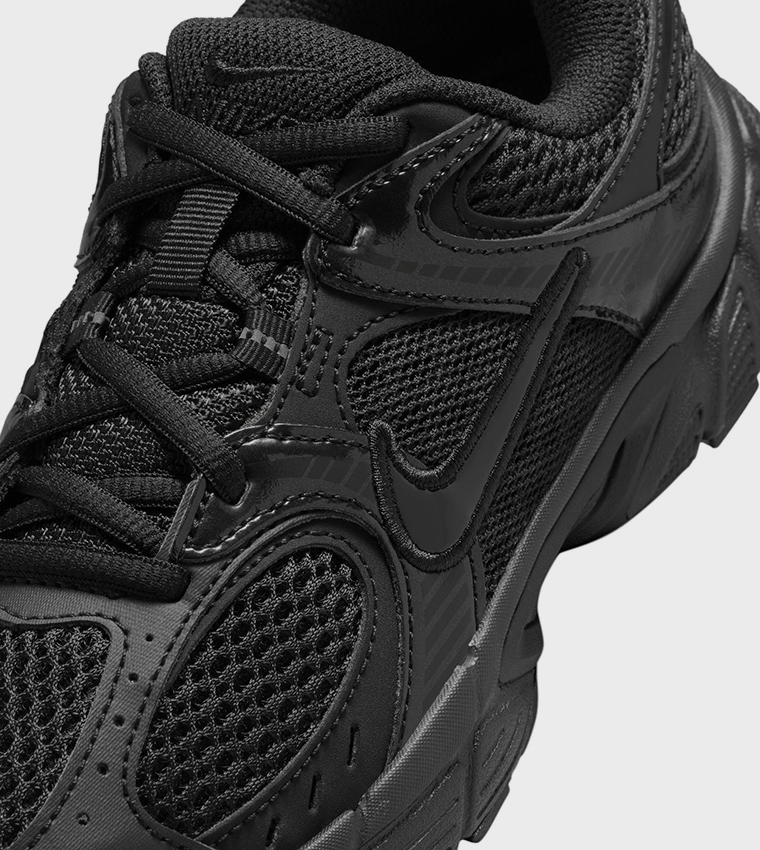 V5 BG Runner Sneakers