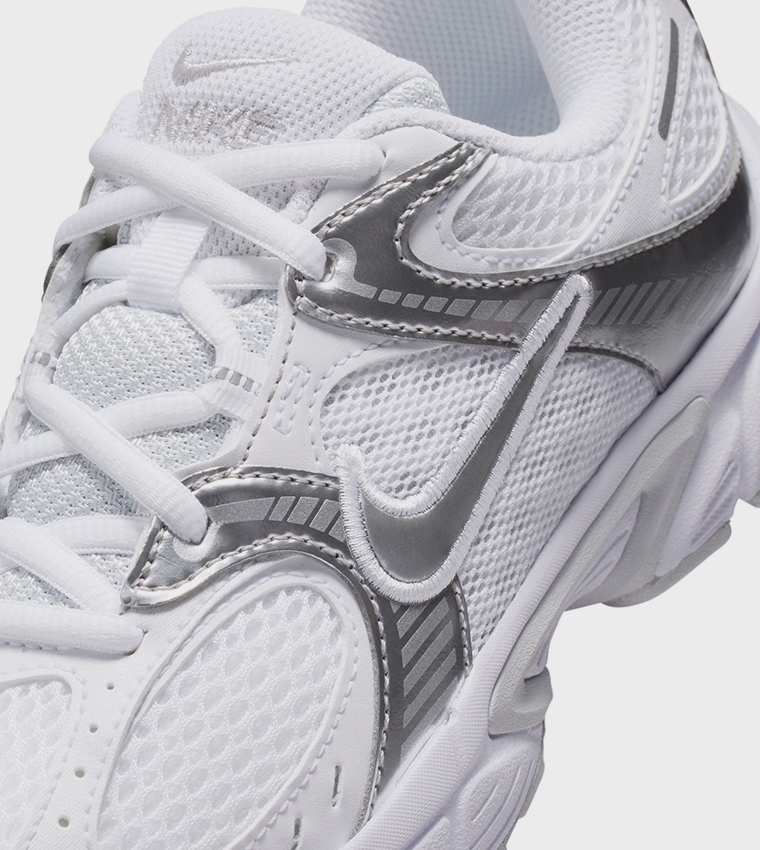 V5 RNR BG Runner Sneakers