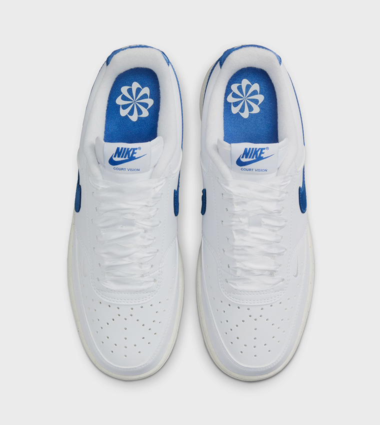 COURT VISION Low Top Sneakers