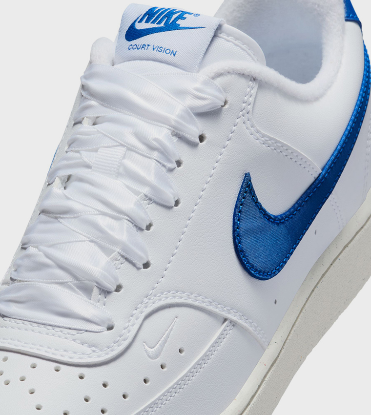 COURT VISION Low Top Sneakers