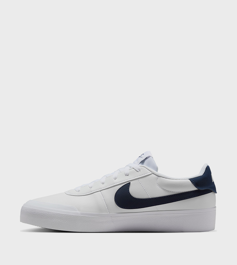 حذاء سنيكرز برباط كورت شوت في ٢