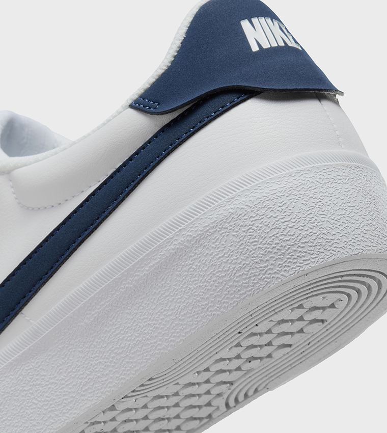 حذاء سنيكرز برباط كورت شوت في ٢