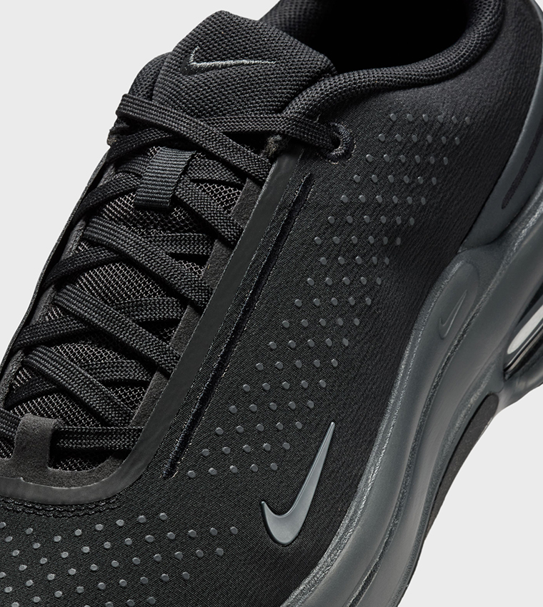 AIR ZOOM UPTURN SC Lace Up Sneakers