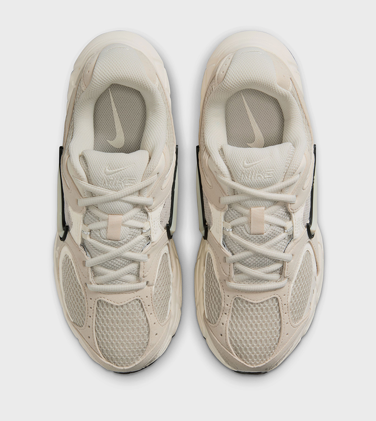 V5 RNR SUEDE Lace Up Sneakers